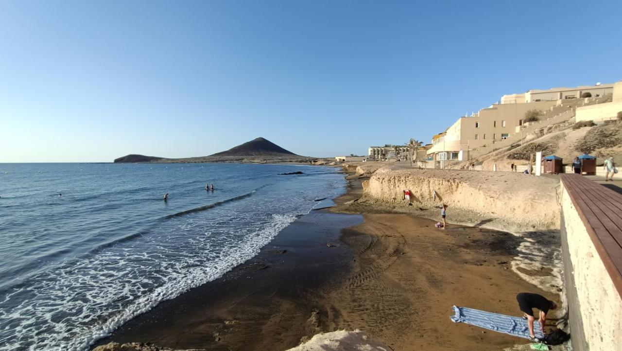 Views Of El Medano Beach, Two 外观 照片