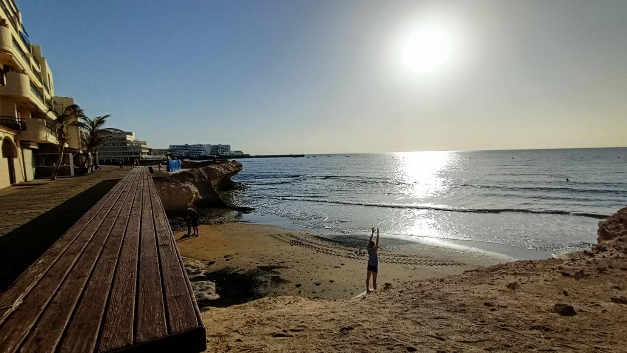 Views Of El Medano Beach, Two 外观 照片