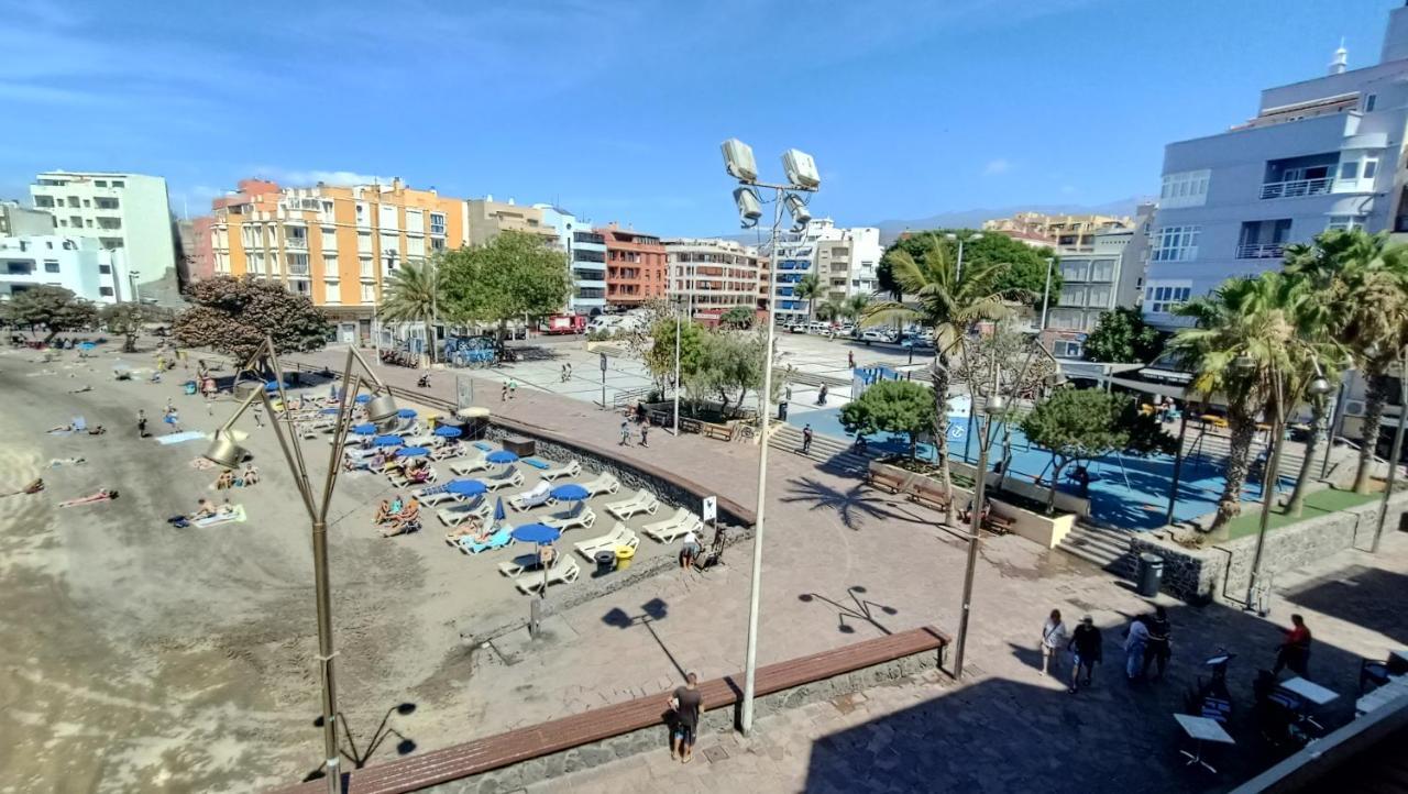 Views Of El Medano Beach, Two 外观 照片